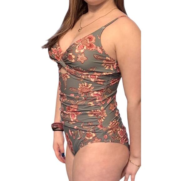 NEW Cupshe SWIMSUIT Womens LG One Piece Tummy Control V Neck Twist Cutout Ruched - Picture 7 of 12